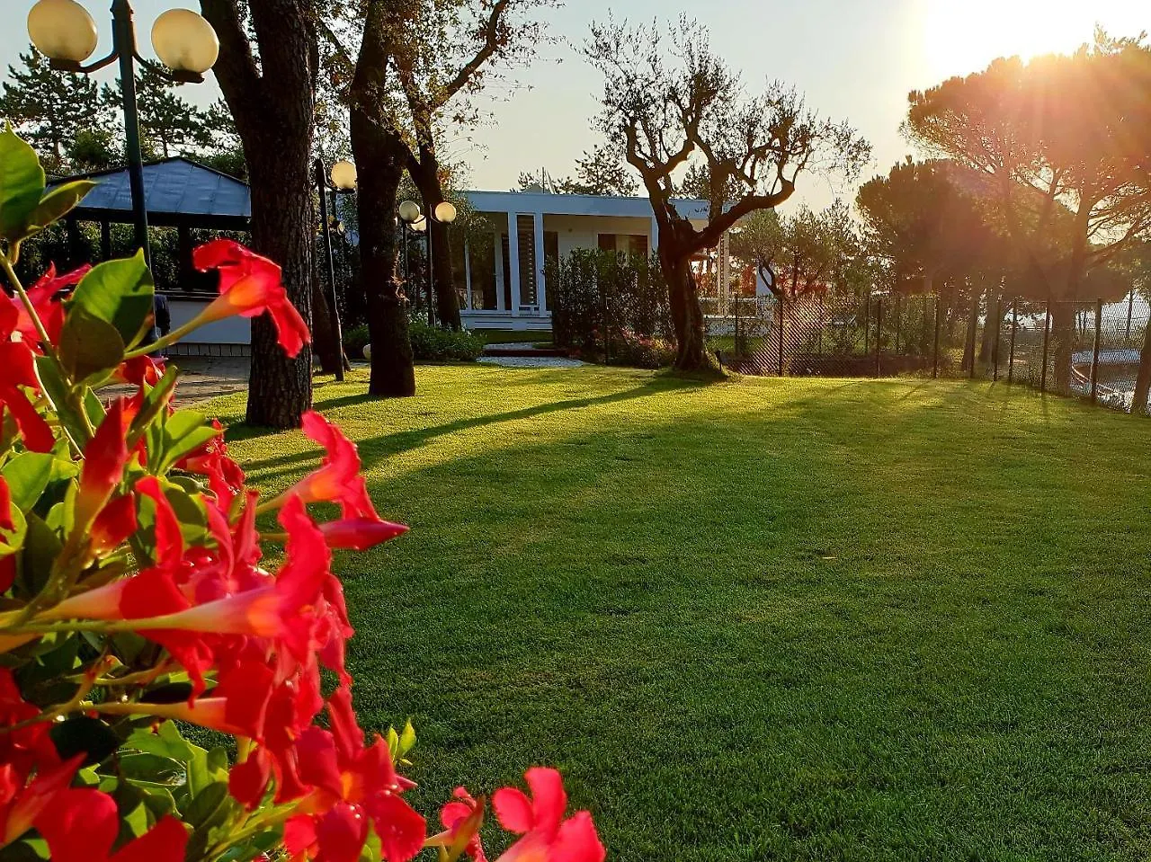 Hotel Villaggio La Pescaccia San Clemente